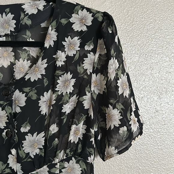 Semi sheer floral 90s style dress - Picture 2 of 8